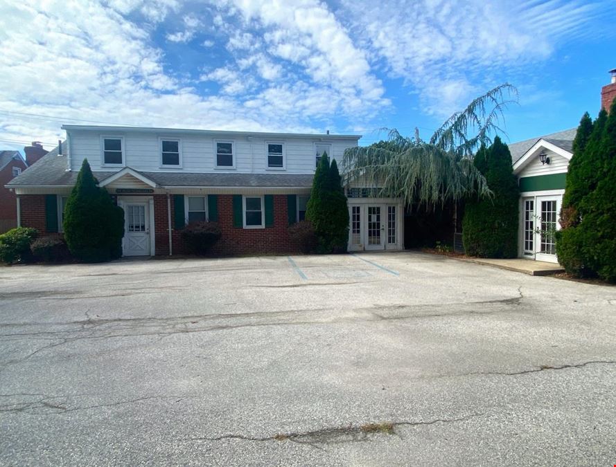 11 Saint Albans Ave, Newtown Square, PA 19073